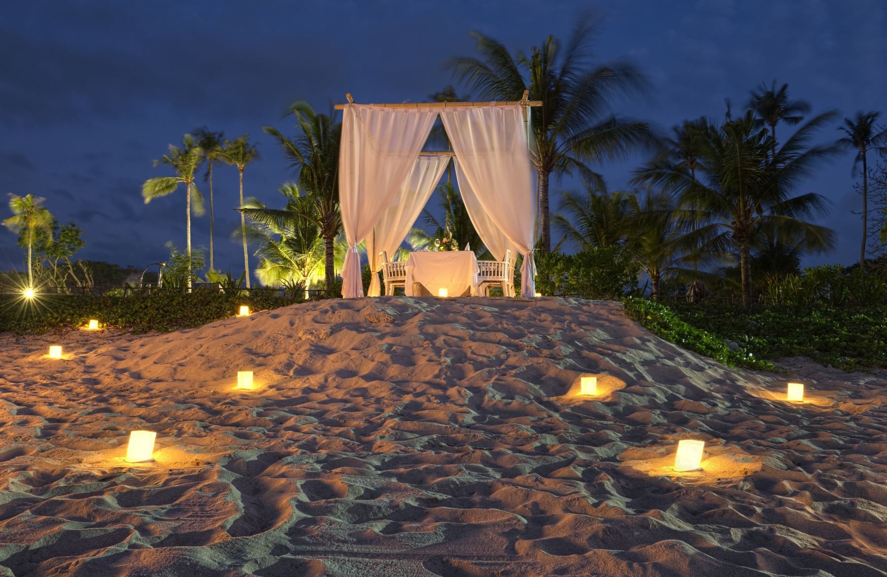 Visitbali - The Luxury Of A Romantic Dinner In Nusa Dua